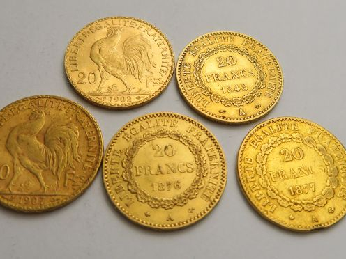 5 pièces de 20 francs or : 1848 A, 1876 A, 1877 A, 1902 et 1907. Frais
