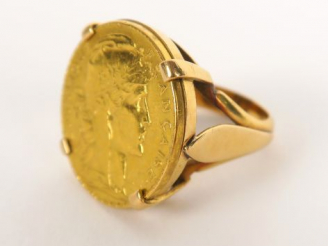 Vente aux enchères 1 pièce de 20 francs or, montée en bague. Poids : 12.4 g