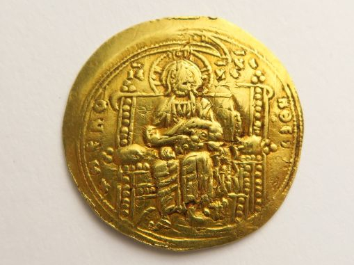 Monnaie byzantine de Jean II Comnene ( 1118.1143) : Hyperpère or.  Con