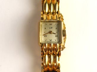 Vente aux enchères LIP. Montre bracelet, l'ensemble en or. Poids tel : 50,6 g