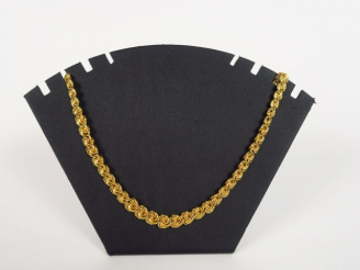 Vente aux enchères Collier en or, maille torsadée. Poids : 12.2 g