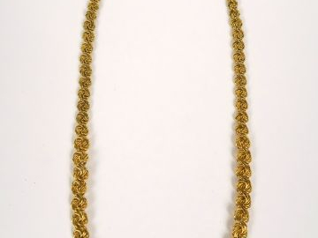 Collier en or, maille torsadée. Poids : 12.2 g