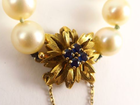 Collier de perles de culture, beau fermoir en or en forme de fleur, or