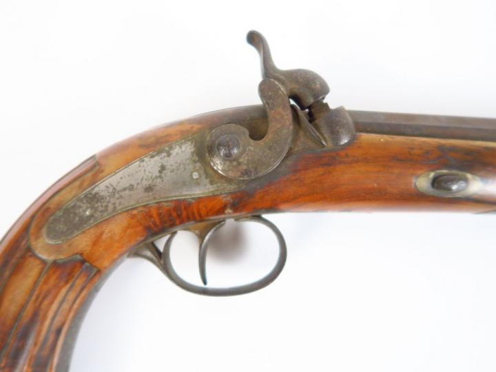 Beau pistolet de combat à percussion et platine à l’arrière, monture r