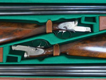 Belle paire de fusils de chasse juxtaposés calibre 12/65 en valise boi