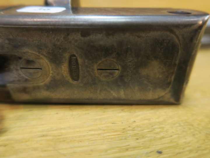 Beau fusil juxtaposé calibre 12/70 Robust type 222. Garnie et bascule 