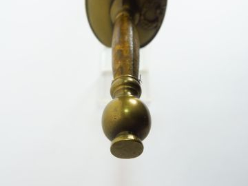 Epée à clavier fixe, monture bronze, plateau à la couronne de laurier 
