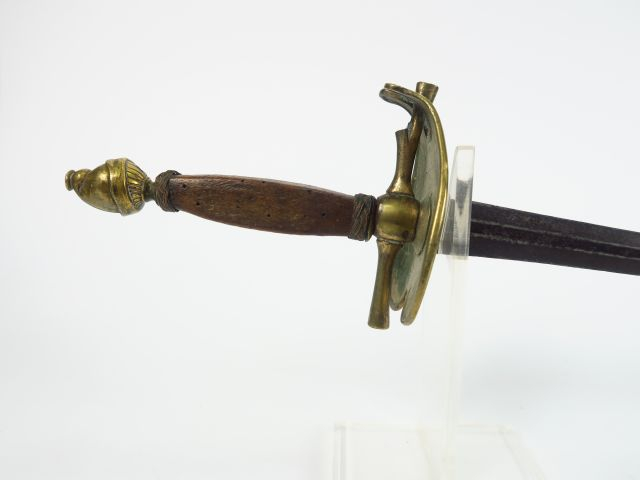 Epave d’épée d’officier modèle 1812. Sans fourreau, branche de garde a