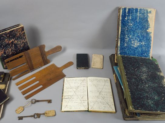 Archives de la maison Salvat, mercerie en gros, depuis le milieu du XI