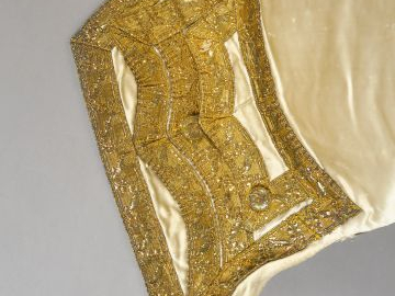 Document: demie partie d’un  habit  d’homme XVIII ème siècle en  soie 