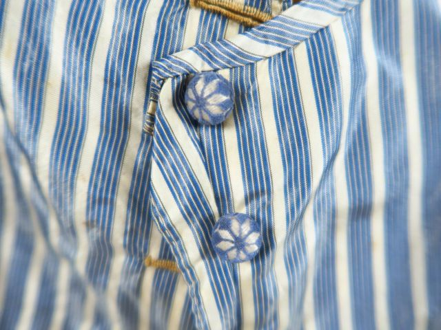 Robe XIXème en soie à rayures parme vertes et blanches en trois pièces