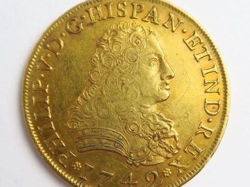 1 pièce de 8 escudos 1742
