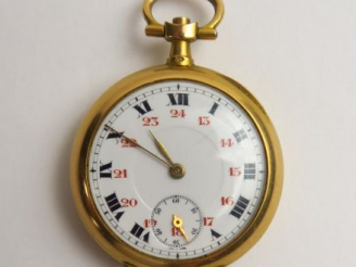 Vente aux enchères Montre de col en or de style Louis XVI à décor de guirlandes rehaussée