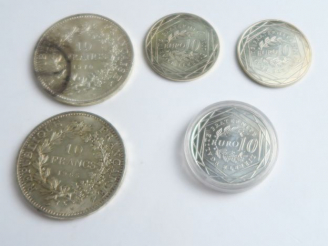 Vente aux enchères 5 pièces en argent : 2 pièces de 10 francs, et 3 pièces de 10 euros