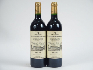 Vente aux enchères 2 BOUTEILLES CHÂTEAU LA MISSION HAUT BRION CC GRAVES - 1994