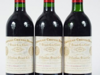 Vente aux enchères 3 BOUTEILLES CHÂTEAU CHEVAL BLANC 1er GCC ST EMILION - 1994 - 1 BG/ETL