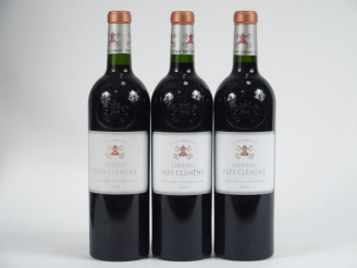 Vente aux enchères 3 BOUTEILLES CHÂTEAU PAPE CLEMENT GCC GRAVES - 2004