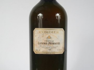 Vente aux enchères 1 IMPERIALE CHÂTEAU LAFAURIE PEYRAGUEY 1er CC SAUTERNES - 1983 - ETLT 