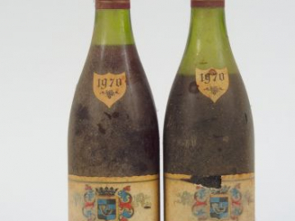Vente aux enchères 2 BOUTEILLES GEVREY CHAMBERTIN R. DE FOULANGES - 1970 - 1 à 3 CM/1 à 6
