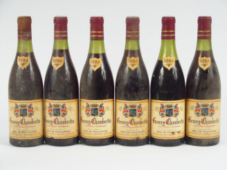 Vente aux enchères 6 BOUTEILLES GEVREY CHAMBERTIN R. DE FOULANGES - 1980 - 5 à 3 CM/1 à 5