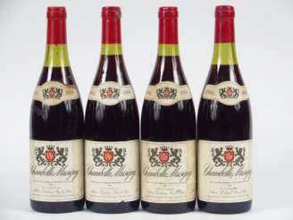 Vente aux enchères 4 BOUTEILLES CHAMBOLLE MUSIGNY A. DABRUN - 1984 - 2 à 2 CM/2 à 3 CM/ET