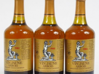 Vente aux enchères 3 BOUTEILLES VIN JAUNE H. MAIRE - 1982