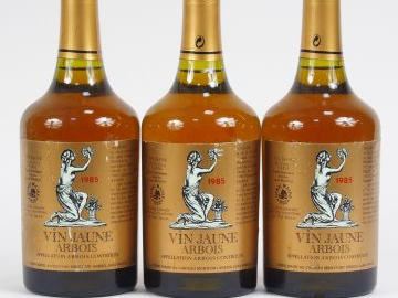 3 BOUTEILLES VIN JAUNE H. MAIRE - 1985