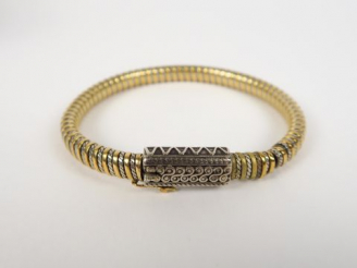 Vente aux enchères Bracelet en or tubogas.  23 g