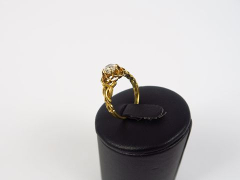 Bague or sertie d'un diamant taille ancienne.  3,7 g