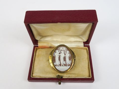 Broche camée 1900 les trois graces