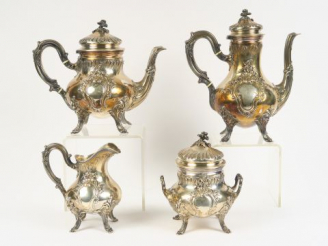 Vente aux enchères Service à thé et à café quatre pièces de style rocaille en argent, poi