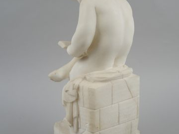 Sujet fin XIX ème en albâtre « Amour lisant » H. : 46.5 cm