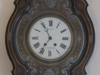 Vente aux enchères Carillon Napoléon III en marqueterie Boulle, mouvement signé Ricard