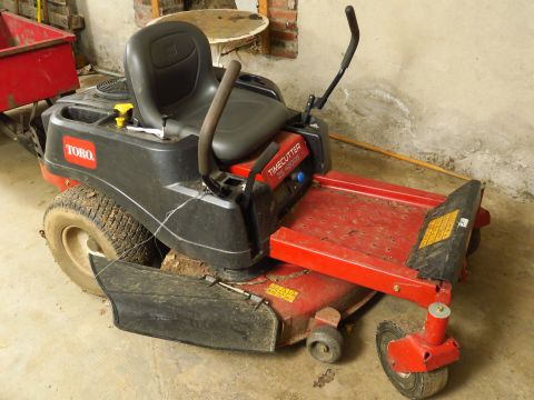 Tondeuse autoportée Kohler courage toro, 2542005 et petite remorque