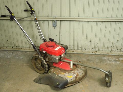 Debroussailleuse Honda