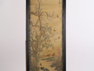 4 peintures sur papier, à décor d'oiseaux et de végétaux (mauvais état