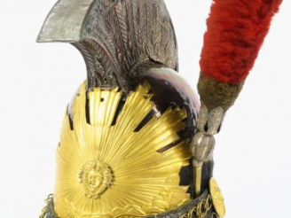 Vente aux enchères Rare casque de garde du corps du Roy modèle 1820 seconde restauration.