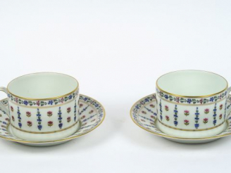 Vente aux enchères Paire de déjeuners en porcelaine de Limoges à décor de fleurs polychro