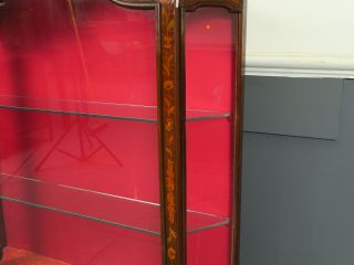 Haut de vitrine hollandaise XVIIIème en marqueterie, à décor de rincea