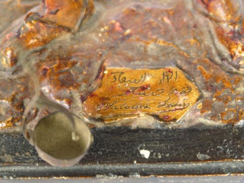 Sujet 1900 en plâtre polychrome 'Porteur d'eau d'Afrique du Nord'. Sig