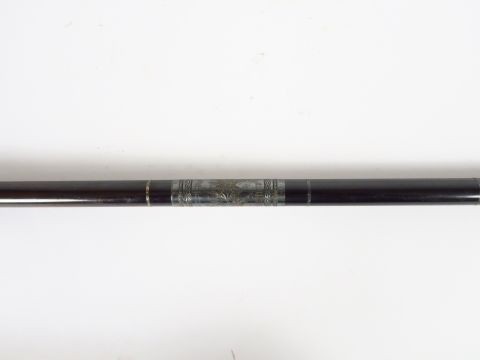 Baguette de musicien XIXe en ébène ou acajou et argent. L. : 38 cm