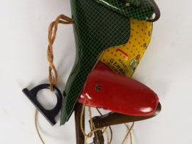 LEHMAN. Jouet en tôle 'Singe grimpeur' dans sa boite d'origine. (Jouet