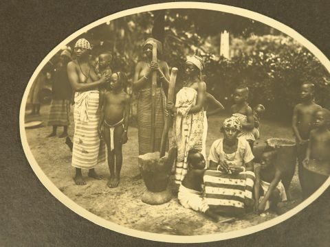 CONAKRY, la perle de l'A.O.F. Rare album de 87 photographies en très b