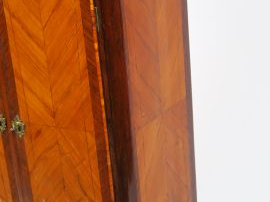 Secrétaire de dame Louis XV en marqueterie, ouvrant à deux portes déga