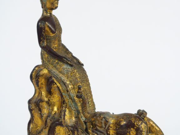 Groupe en bronze figurant des animaux présentant des offrandes au Boud