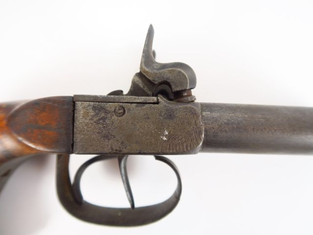 Pistolet double de défense mi XIX eme, à coffre et à percussion, deux 