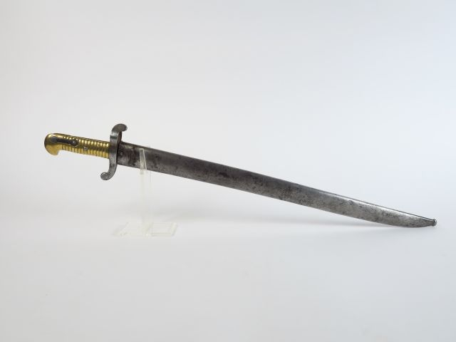 Rare baïonnette Française modèle 1842 dans son fourreau en tôle d’acie