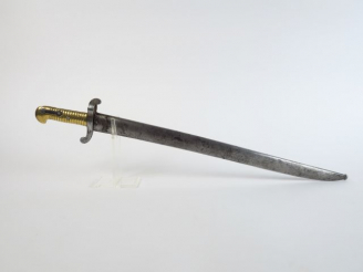 Vente aux enchères Rare baïonnette Française modèle 1842 dans son fourreau en tôle d’acie