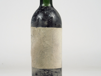 Vente aux enchères 1 BOUTEILLE CHÂTEAU LAGRANGE GCC ST JULIEN - 1957 -BG/E ILLISIBLE/BS/B