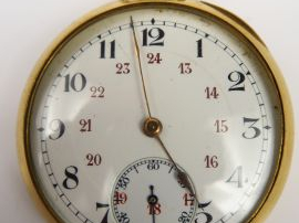 Vente aux enchères Montre de gousset en or, le boitier chiffré MB. Poids tel : 62,2 g. Da
